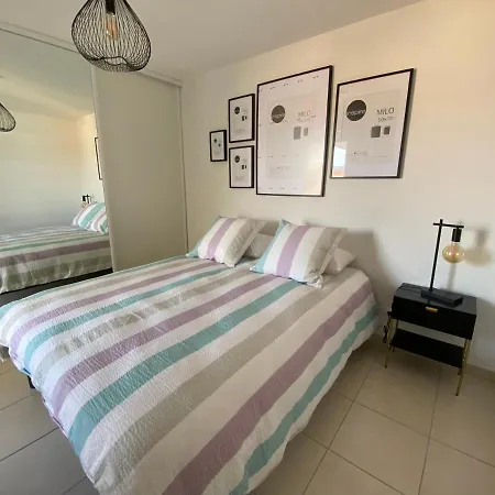 Superbe T2 Avec Garage, Centre Ville De La Ciotat Apartment *