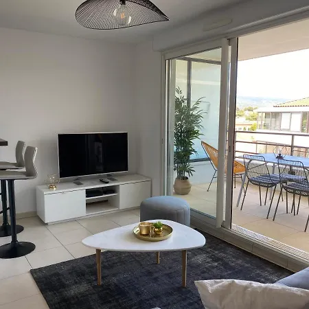 Superbe T2 Avec Garage, Centre Ville De La Ciotat דירה