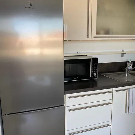 Apartment Superbe T2 Avec Garage, Centre Ville De La Ciotat
